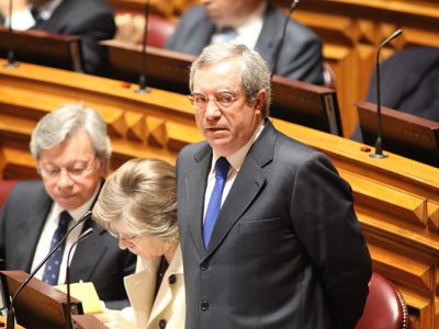 PS vai repor cláusula de salvaguarda do IMI