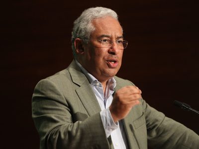 Cofres cheios e portugueses de bolsos vazios