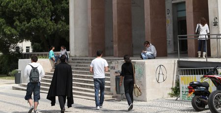 Contra a fatalidade da Emigração