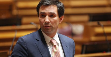 PS anulará subconcessão a privados de Carris e Metro