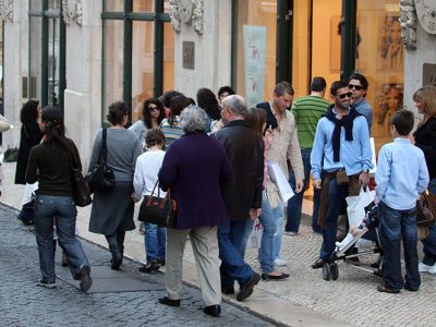 Economia portuguesa cresce e mostra clima de confiança dos consumidores