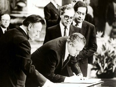 30 anos a construir o edifício europeu