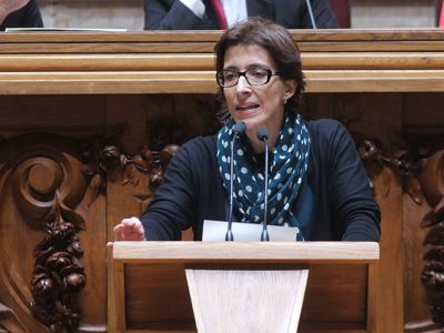 PS frontalmente contra introdução de taxas moderadoras