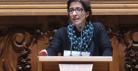 PS frontalmente contra introdução de taxas moderadoras