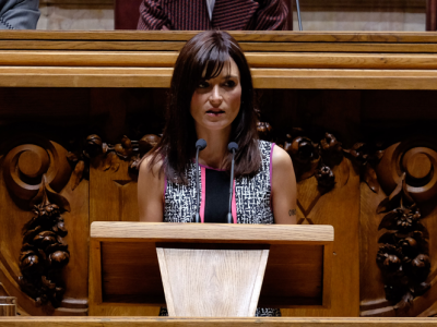 Parlamento derrubou muro de discriminação