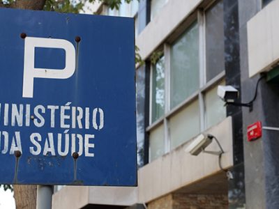 Desinvestimento no SNS aumenta despesa das famílias