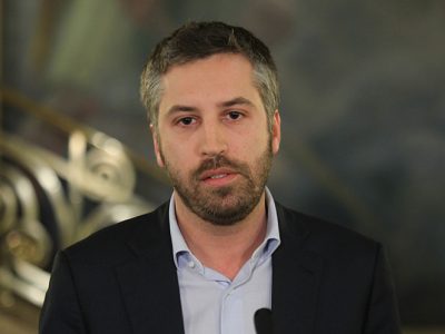 Importa fazer a pedagogia do que é uma democracia parlamentar