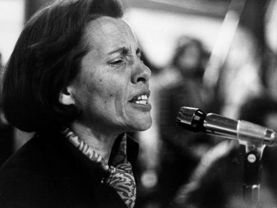 Socialistas europeus prestam tributo a Maria Barroso