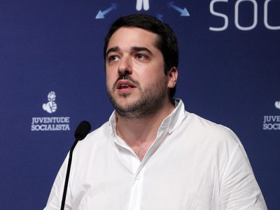 “Estamos a fazer história ao derrubar pequenos muros”