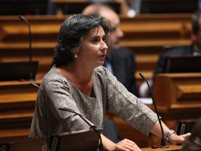 Deputada socialista Isabel Santos eleita vice-presidente da APOSCE