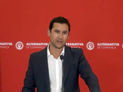 Ministro do Trabalho divulga números falsos sobre emprego