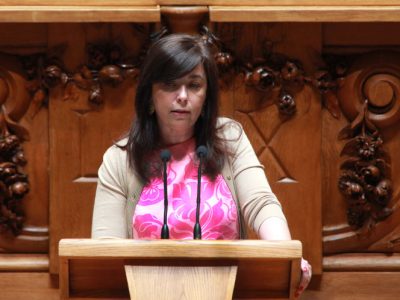 PS questiona ministro do Ambiente sobre central nuclear de Almaraz