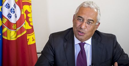 Política de empobrecimento coletivo não melhorou competitividade do país