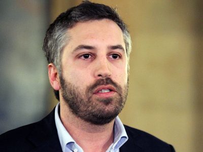 Radicalização da direita facilitou diálogo à esquerda