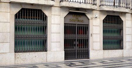 António Costa lamenta gestão do regulador