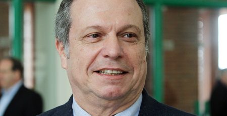 Carlos César formaliza recandidatura a presidente do PS