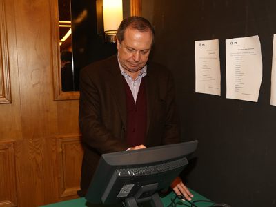 Reaproximar as pessoas da política e reforçar diálogo social