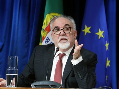 Mais igualdade salarial e menos desemprego
