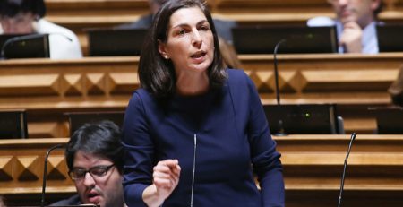 Um tempo novo de confiança para Portugal
