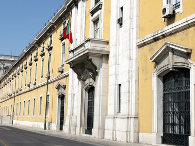 Saldo excedentário até fevereiro reflete bom desempenho da economia