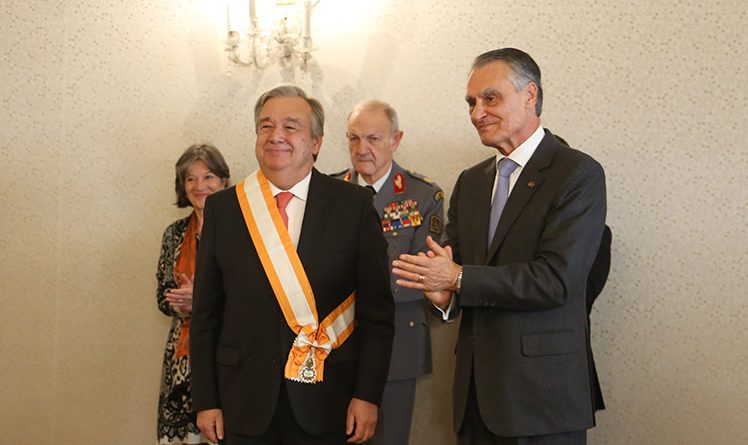 Guterres condecorado com a Grã-Cruz da Ordem da Liberdade