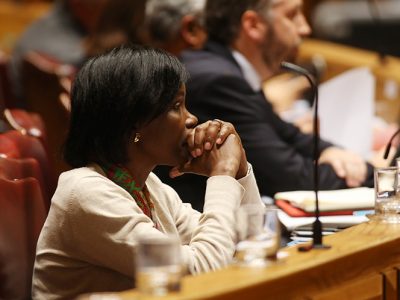 Governo quer reabrir tribunais e melhorar os serviços prisionais