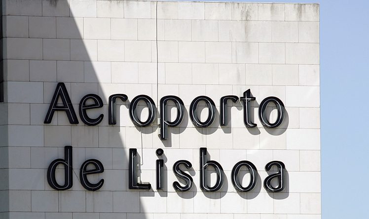 Aeroporto de Lisboa recebe nome de Humberto Delgado