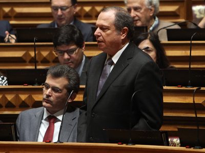AS CASSANDRAS DA DIREITA