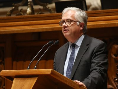 O primeiro de quatro orçamentos para a mudança