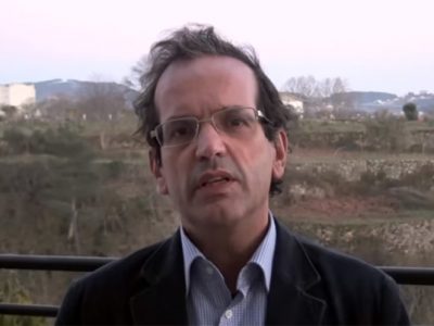 Reorientar a política
