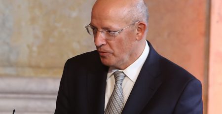 Portugal perdeu muito com alinhamentos unilaterais