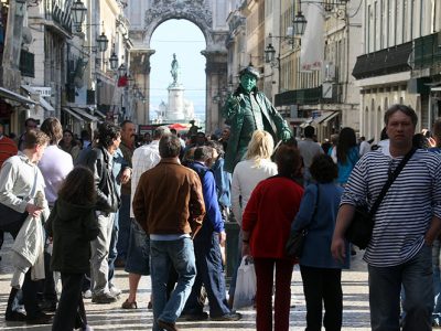 Acentua-se o fosso de expetativa de vida entre ricos e pobres