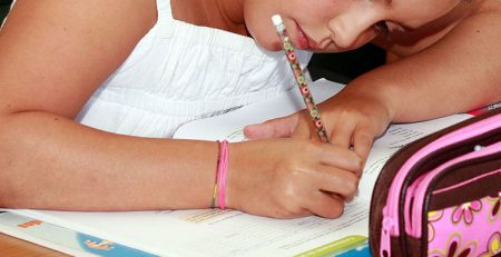 OFERTA DOS MANUAIS ESCOLARES SERÁ FEITA ATRAVÉS DE PLATAFORMA ELETRÓNICA