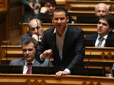Aprovado apoio financeiro à Grécia e a refugiados na Turquia