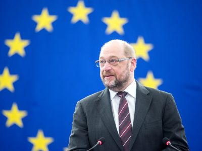 Líder do Parlamento Europeu destaca “revolução política” em Portugal