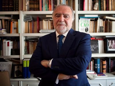 Manuel Alegre distinguido com Prémio Vida Literária
