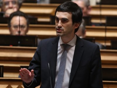 PS quer subsídio de desemprego acima do valor do IAS