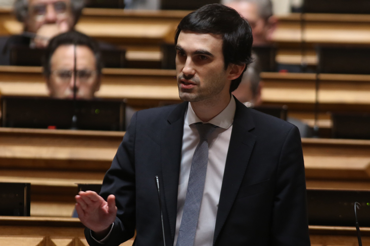 PS quer subsídio de desemprego acima do valor do IAS