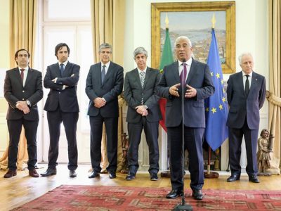 Governo facilita diálogo entre lesados do BES e instituições