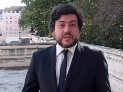 Reforçar a qualidade da democracia com mais transparência