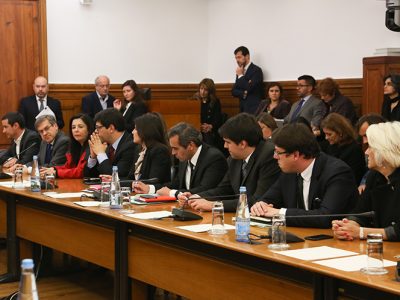 Governador do Banco de Portugal deve esclarecer a sua intervenção