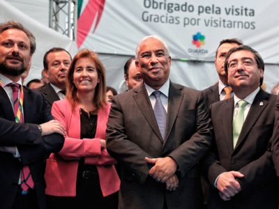 António Costa defende aposta na expansão do turismo