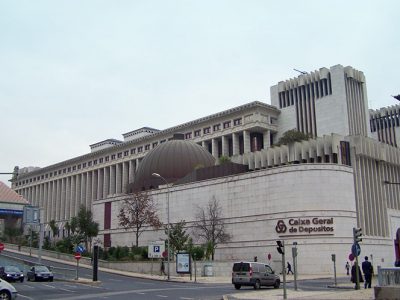 Banco público terá balcões em todos os concelhos do país