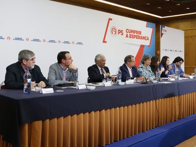 Um partido a postos