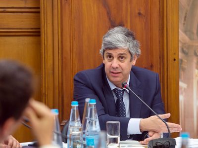 Bruxelas acusa Governo de Passos Coelho de inação