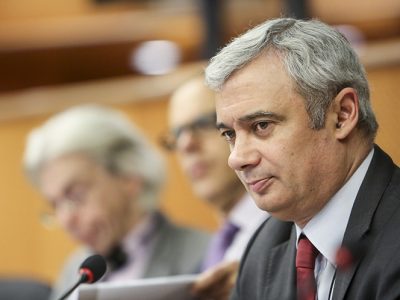 Europa deve avançar para coesão social sob risco de se fragmentar