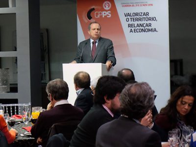 Portugal vive hoje um “tempo novo” de estabilidade política e social