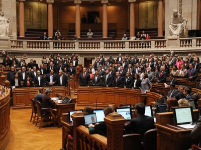 PS, BE, PCP, PEV e PAN votam a favor do OE2017