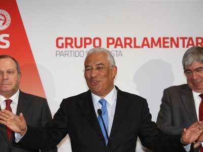 Acordo do salário mínimo fecha 2016 “com chave de ouro”