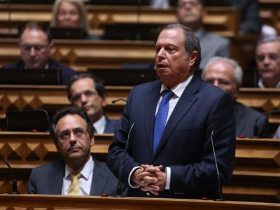Debates parlamentares têm mostrado uma oposição desgovernada